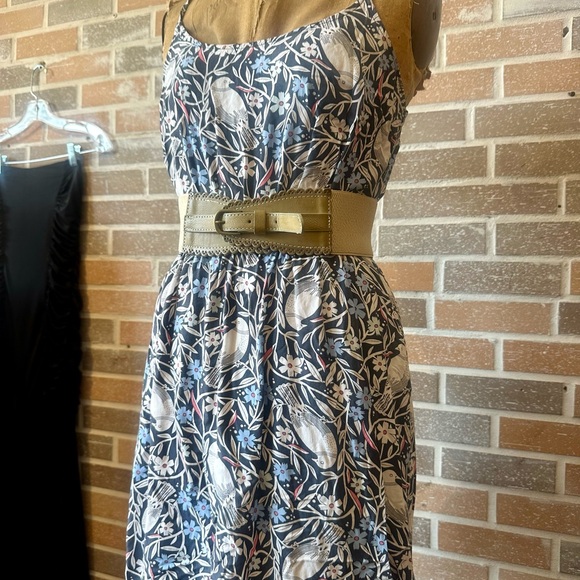 Dress - Picture 7 of 9